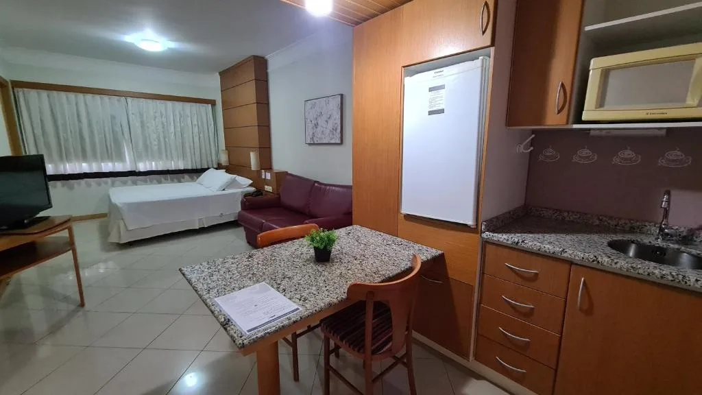 Stay - Apartamentos, Studios e Quartos - 400m da Praia Central, Balneário Camboriú, na Rua Alvin Bauer em Balneário Camboriú/SC — foto 32