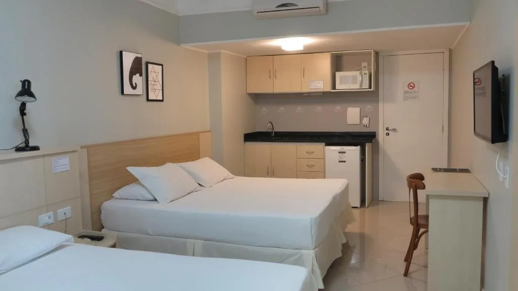 Stay - Apartamentos, Studios e Quartos - 400m da Praia Central, Balneário Camboriú, na Rua Alvin Bauer em Balneário Camboriú/SC — foto 39
