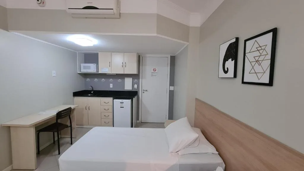 Stay - Apartamentos, Studios e Quartos - 400m da Praia Central, Balneário Camboriú, na Rua Alvin Bauer em Balneário Camboriú/SC — foto 40