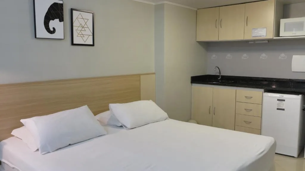 Stay - Apartamentos, Studios e Quartos - 400m da Praia Central, Balneário Camboriú, na Rua Alvin Bauer em Balneário Camboriú/SC — foto 41