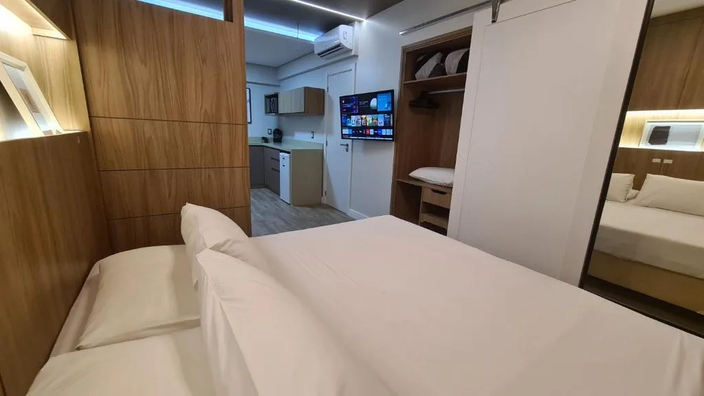 Stay - Apartamentos, Studios e Quartos - 400m da Praia Central, Balneário Camboriú, na Rua Alvin Bauer em Balneário Camboriú/SC — foto 45