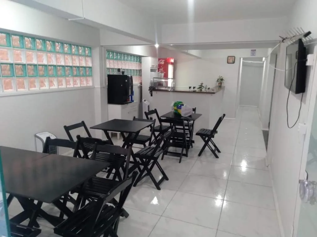 Pousada cafe com margarida 150 metros do mar rua do calçadao da central, Balneário Camboriú, na Rua 800 N 100 casa b em Balneário Camboriú/SC — foto 38