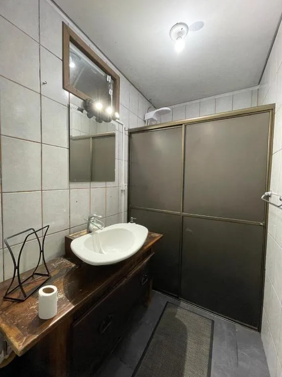 Apartamento 04 - Dois quartos e cozinha, Balneário Camboriú, na Rua em Balneário Camboriú/SC — foto 12