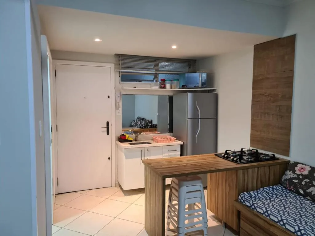 Apartamento na Av Atlantica com Ar Condicionado, Balneário Camboriú, na Av. Atlântica, 680 apartamento em Balneário Camboriú/SC — foto 4