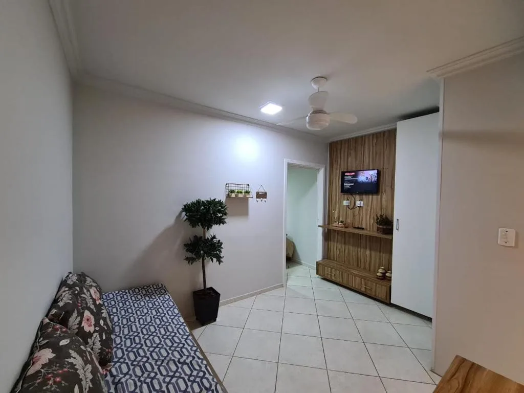 Apartamento na Av Atlantica com Ar Condicionado, Balneário Camboriú, na Av. Atlântica, 680 apartamento em Balneário Camboriú/SC — foto 5