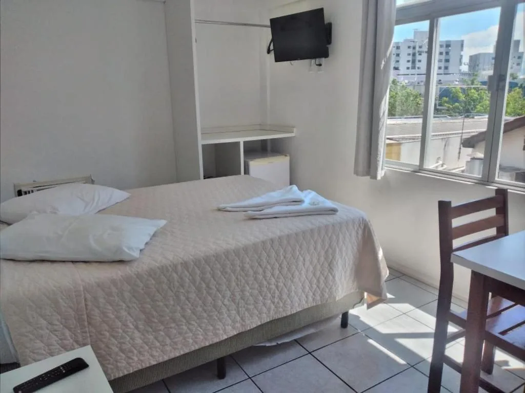 Hotel San Carlos, Balneário Camboriú, na Avenida do Estado em Balneário Camboriú/SC — foto 25
