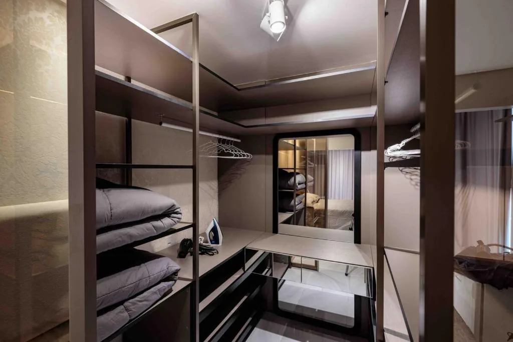 Apt Luxo, Av Atlântica, Frente Mar, Full AC, 2 Q, Balneário Camboriú, na Avenida Atlântica, 740 em Balneário Camboriú/SC — foto 11