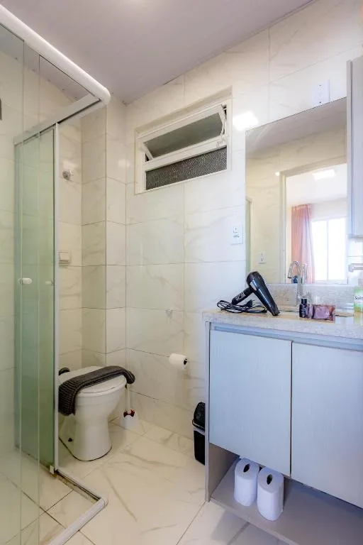 Apartamento Central com Garagem - 400m da Praia, Balneário Camboriú, na Rua 701, 22 Bloco B Centro em Balneário Camboriú/SC — foto 8