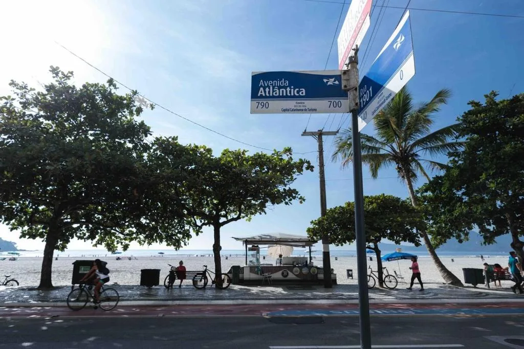 Apt Luxo, Av Atlântica, Frente Mar, Full AC, 2 Q, Balneário Camboriú, na Avenida Atlântica, 740 em Balneário Camboriú/SC — foto 25