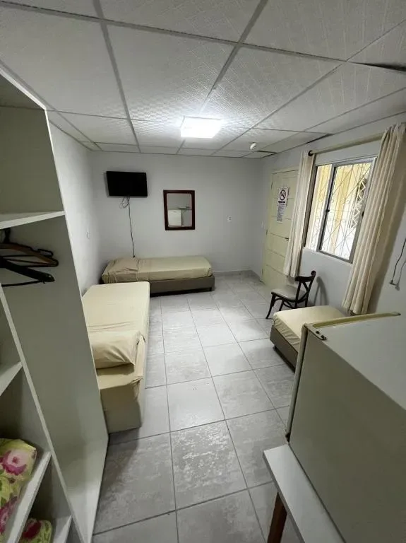 Pousada Morada das Nações, Balneário Camboriú, na 200 Rua Holanda Casa em Balneário Camboriú/SC — foto 13