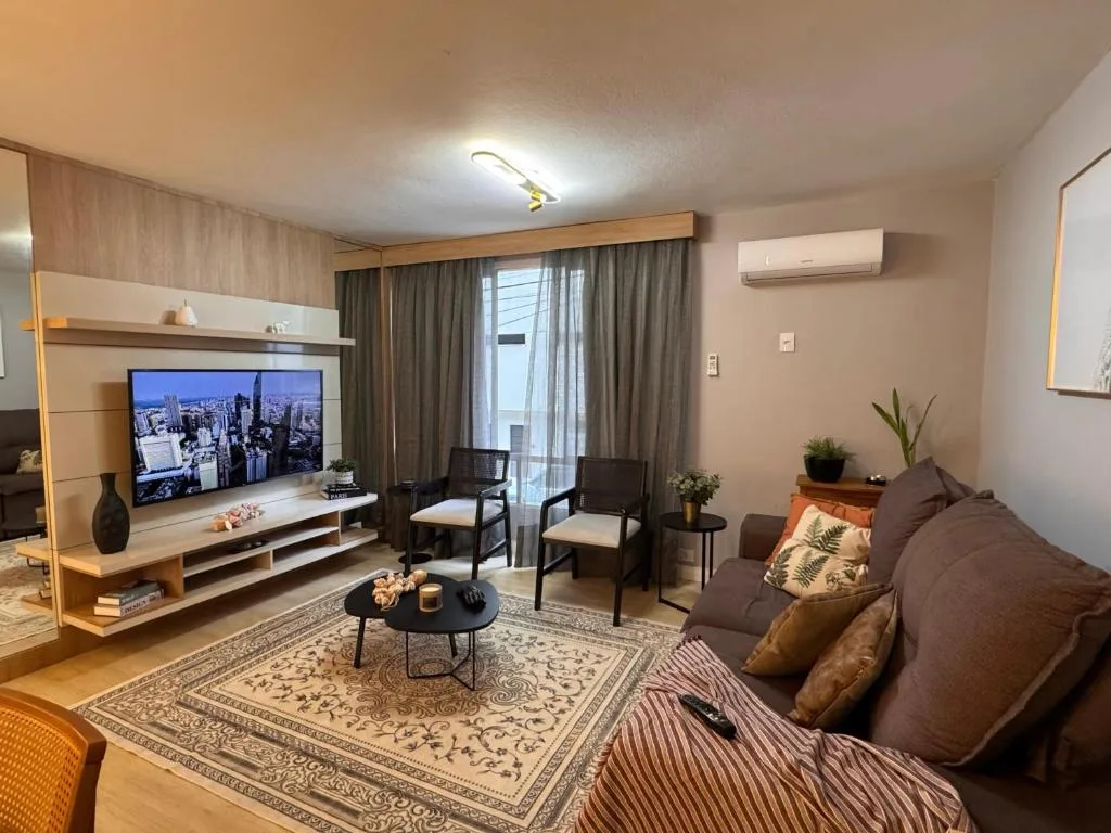 Residencial Costa Sul- Beira Mar - Praia Central de BC, Balneário Camboriú, na Avenida Atlântica em Balneário Camboriú/SC