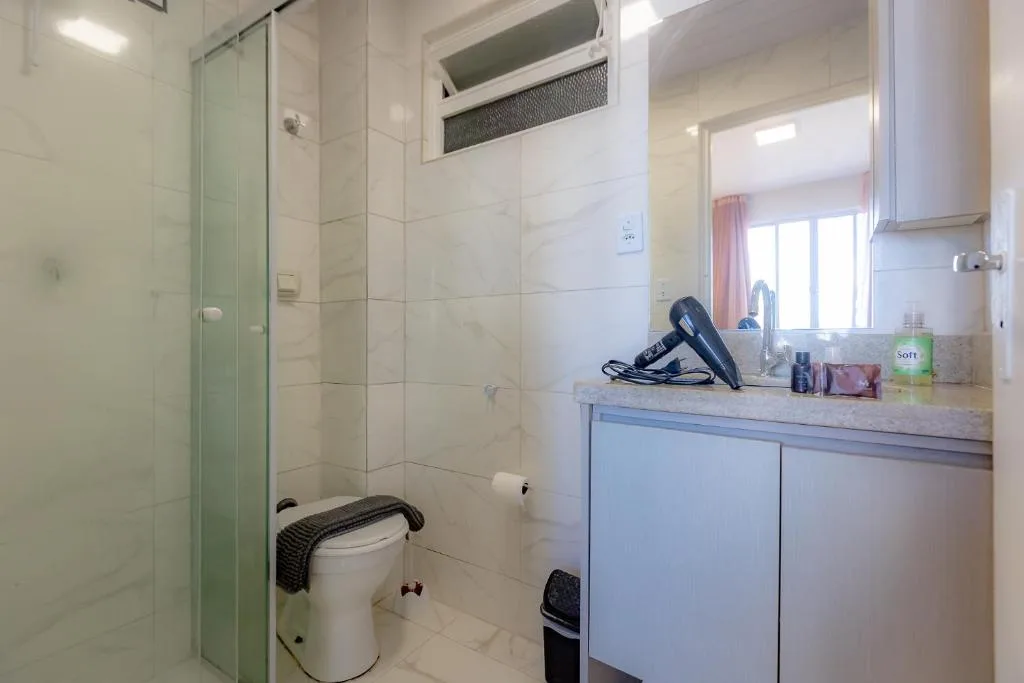 Apartamento Central com Garagem - 400m da Praia, Balneário Camboriú, na Rua 701, 22 Bloco B Centro em Balneário Camboriú/SC — foto 30