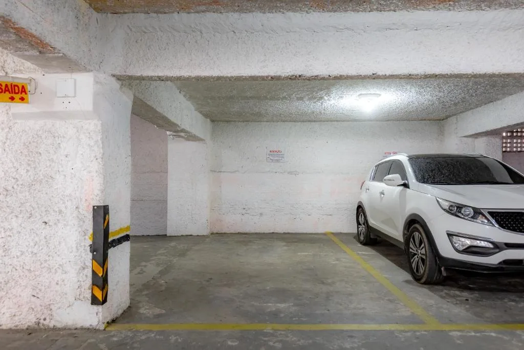 Apartamento Central com Garagem - 400m da Praia, Balneário Camboriú, na Rua 701, 22 Bloco B Centro em Balneário Camboriú/SC — foto 32