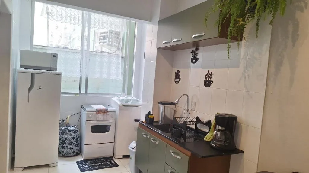 Calçadão de BC 1min da Praia Casais ou até 3 pessoas, Balneário Camboriú, na Avenida Central N⁰169, apto em Balneário Camboriú/SC — foto 7