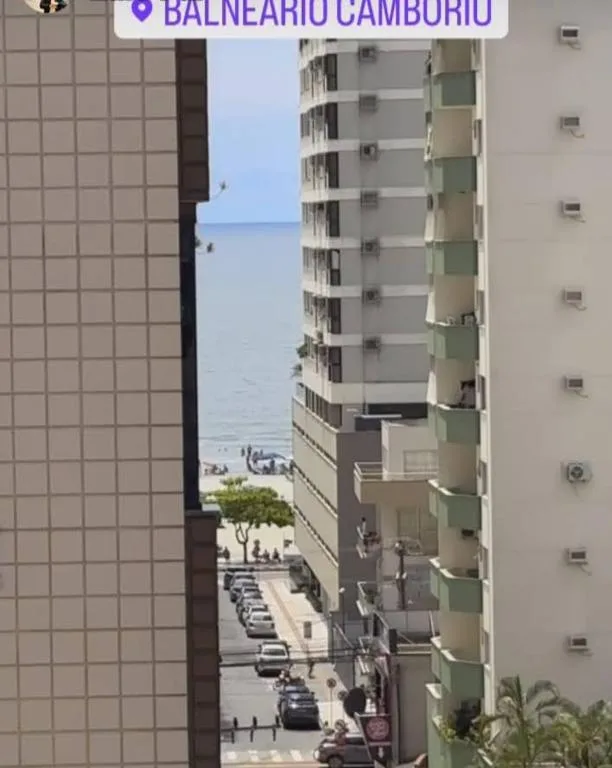 Amplo apartamento Balneário Camboriú SC, Balneário Camboriú, na Rua 2400, n.300, apto. 802, centro, Balneário Camboriú SC em Balneário Camboriú/SC