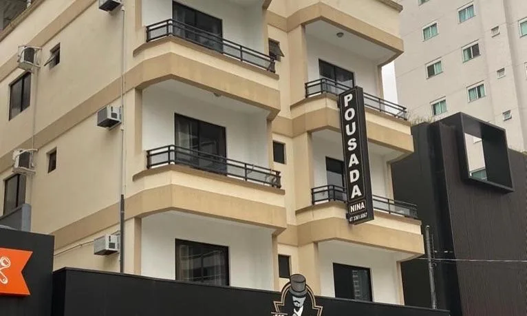 Pousada Bella Nina, Balneário Camboriú, na Terceira Avenida, Nº 2230, Centro em Balneário Camboriú/SC — foto 13