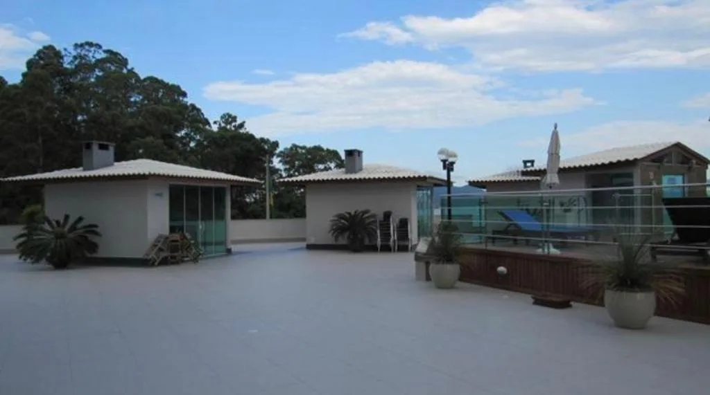 Apartamento em Prédio com Vista Mar encantadora - Praia, Piscina e Garagem, Balneário Camboriú, na 109 Rua João Francisco dos Santos em Balneário Camboriú/SC — foto 7