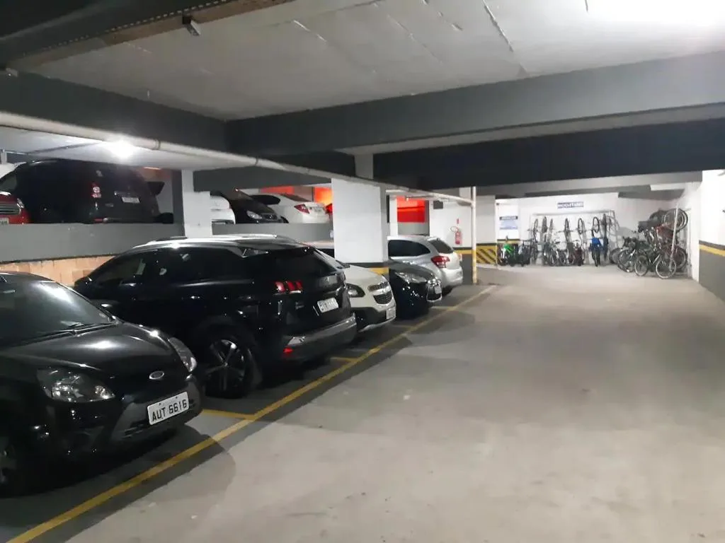Apartamento em Prédio com Vista Mar encantadora - Praia, Piscina e Garagem, Balneário Camboriú, na 109 Rua João Francisco dos Santos em Balneário Camboriú/SC — foto 10