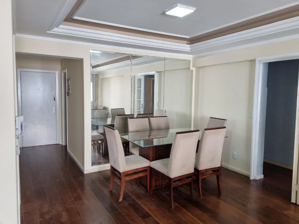Apto Av Brasil Quadra mar, Balneário Camboriú, na 692 Avenida Brasil Apto. em Balneário Camboriú/SC — foto 4