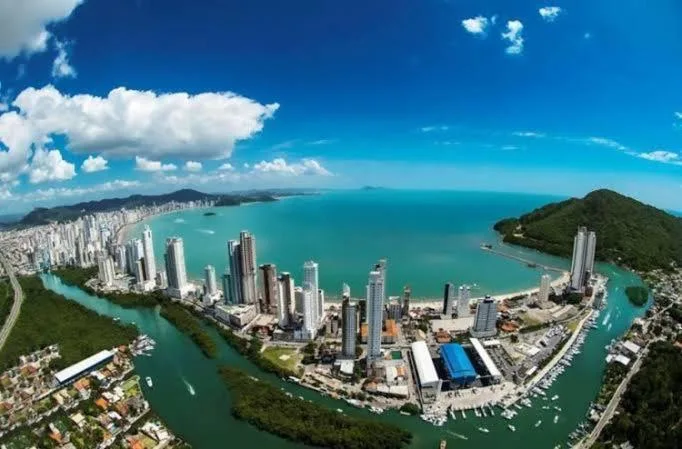 Pousada Bella Nina, Balneário Camboriú, na Terceira Avenida, Nº 2230, Centro em Balneário Camboriú/SC — foto 38