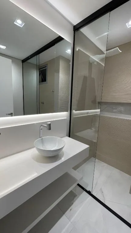 Exclusivo Frentemar, 2 Quartos, Novo e Impecável, Balneário Camboriú, na Avenida Atlântica em Balneário Camboriú/SC — foto 3