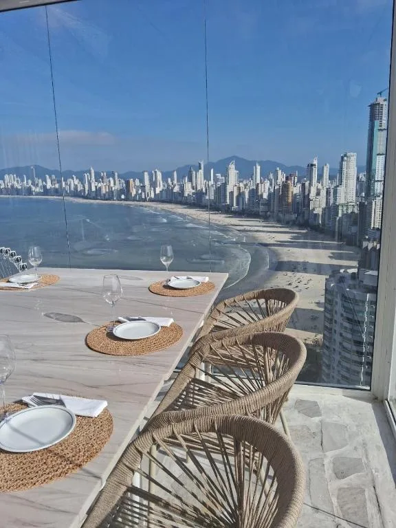 Terraço da Rainha, Balneário Camboriú, na Rua Romeu Pereira em Balneário Camboriú/SC — foto 14