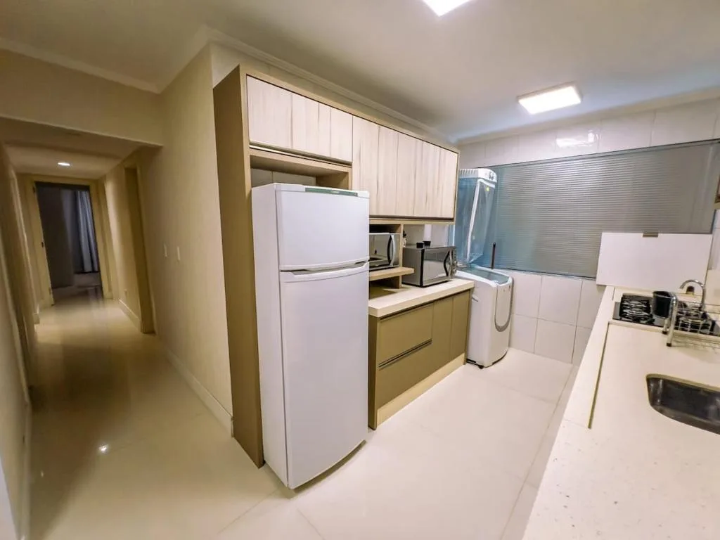 Excelente Ap na Praia Central Av Brasil com 1 vaga disponível, Balneário Camboriú, na Rua em Balneário Camboriú/SC — foto 30