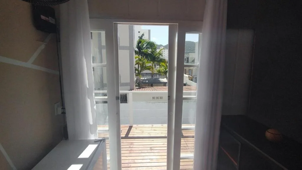 Marco Zero Containers 5, Balneário Camboriú, na 425 Rua Síria em Balneário Camboriú/SC — foto 13
