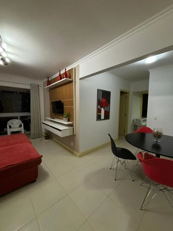 Apartamento quadra mar, 1 dos quartos com ar-condicionado , Barra Sul, Balneário Camboriú, na Rua 4100, 143 - apto em Balneário Camboriú/SC