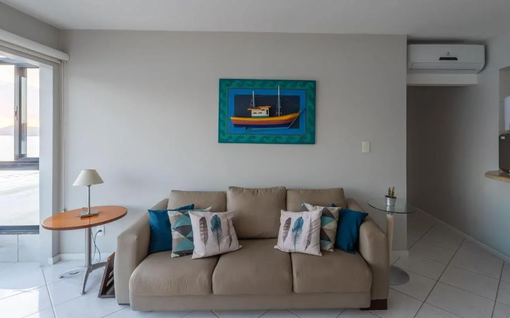 Frente Mar no Centro | 3 Quartos + 2 Vagas, Balneário Camboriú, na 2114 Av. Atlântica em Balneário Camboriú/SC — foto 10