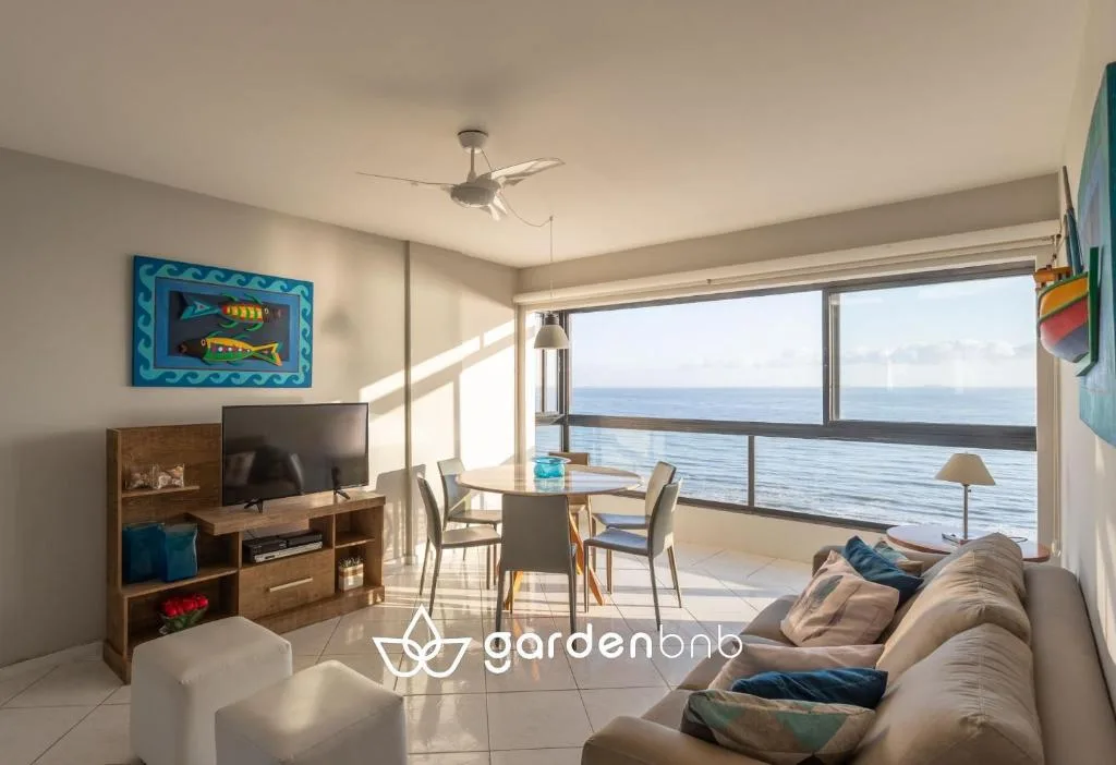 Frente Mar no Centro | 3 Quartos + 2 Vagas, Balneário Camboriú, na 2114 Av. Atlântica em Balneário Camboriú/SC — foto 11