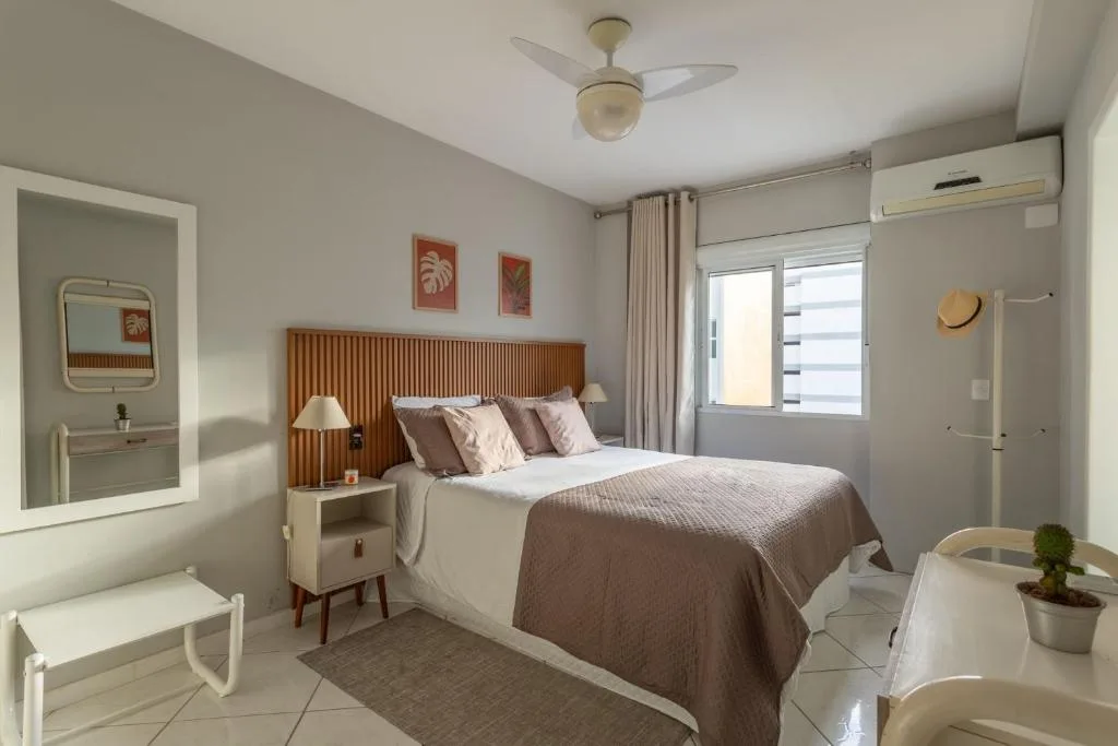 Frente Mar no Centro | 3 Quartos + 2 Vagas, Balneário Camboriú, na 2114 Av. Atlântica em Balneário Camboriú/SC — foto 15