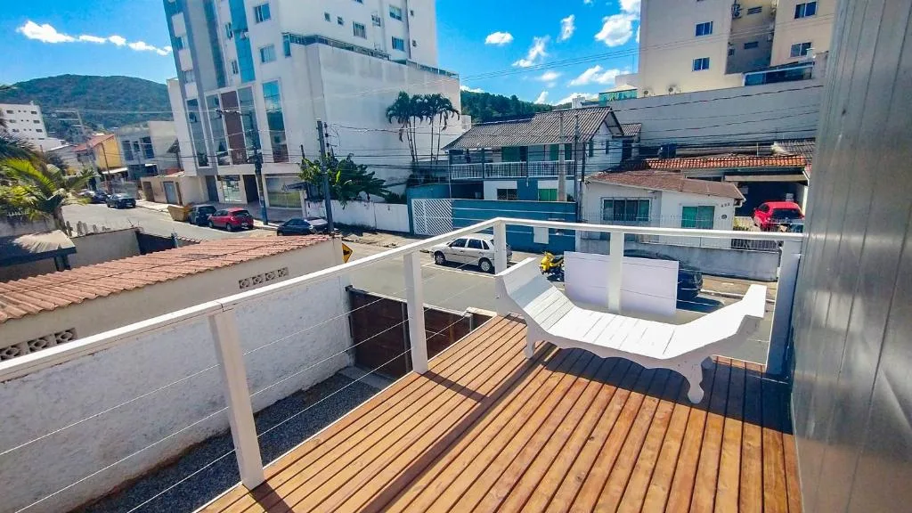 Marco Zero Containers - Próximo à Roda Gigante, Balneário Camboriú, na Rua Síria, 425 em Balneário Camboriú/SC — foto 5