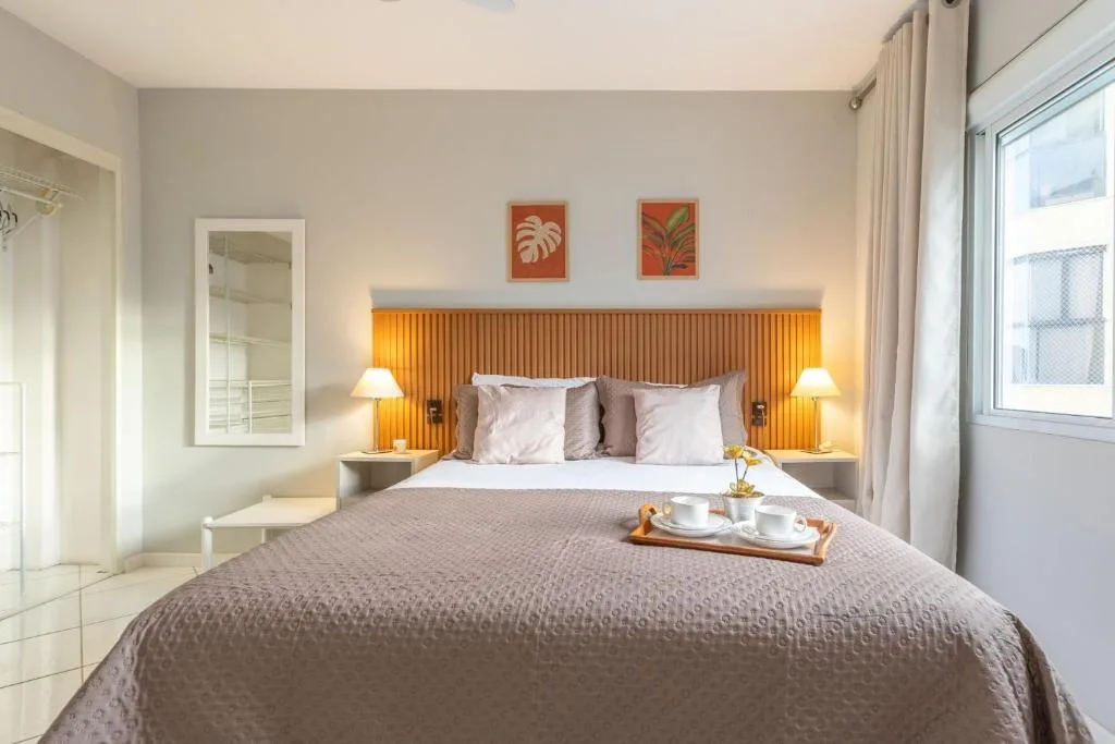 Frente Mar no Centro | 3 Quartos + 2 Vagas, Balneário Camboriú, na 2114 Av. Atlântica em Balneário Camboriú/SC — foto 17