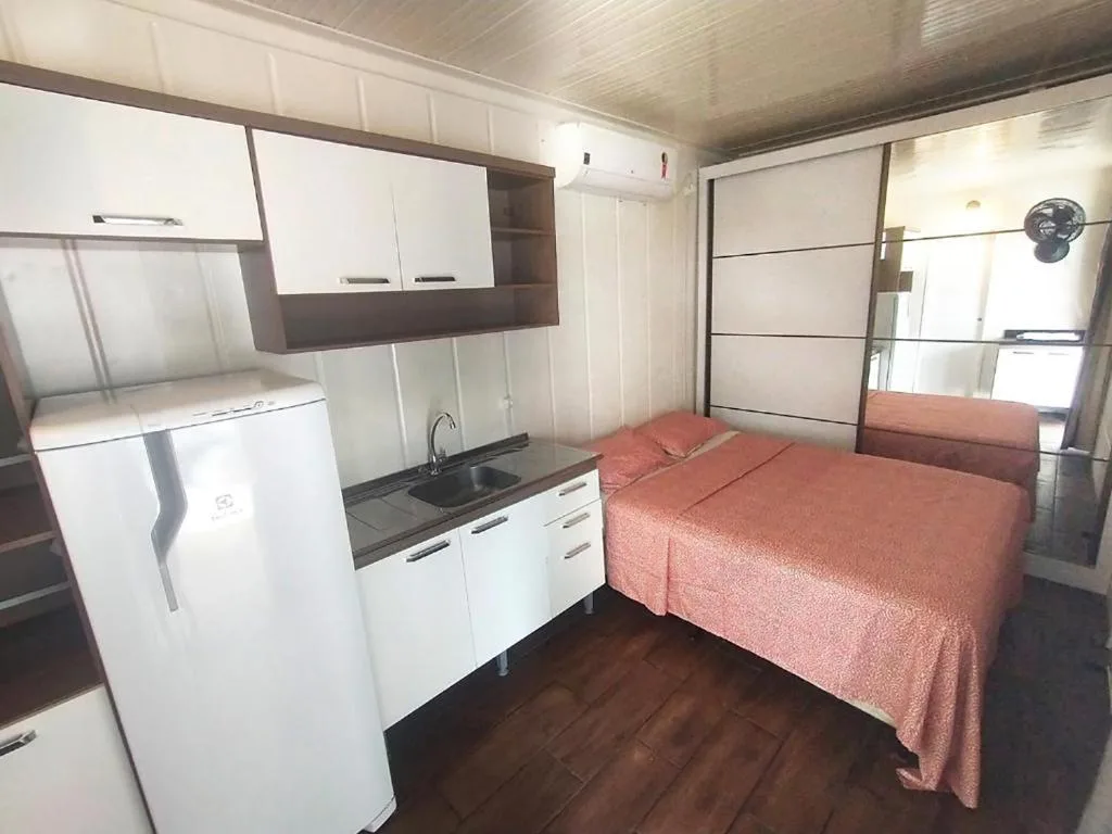 Marco Zero Containers - Próximo à Roda Gigante, Balneário Camboriú, na Rua Síria, 425 em Balneário Camboriú/SC — foto 10
