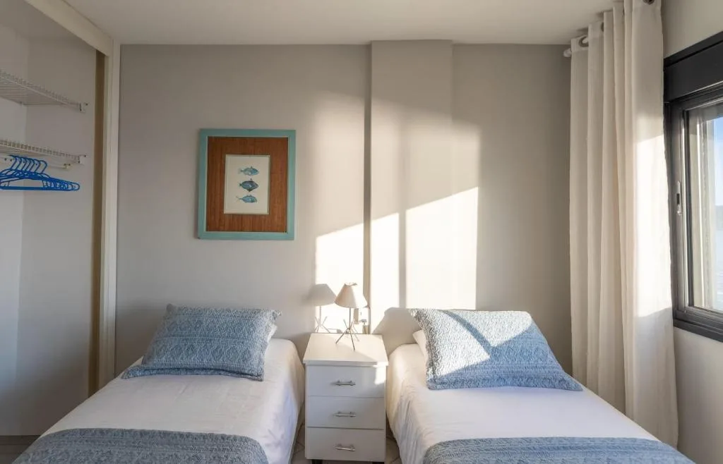 Frente Mar no Centro | 3 Quartos + 2 Vagas, Balneário Camboriú, na 2114 Av. Atlântica em Balneário Camboriú/SC — foto 22