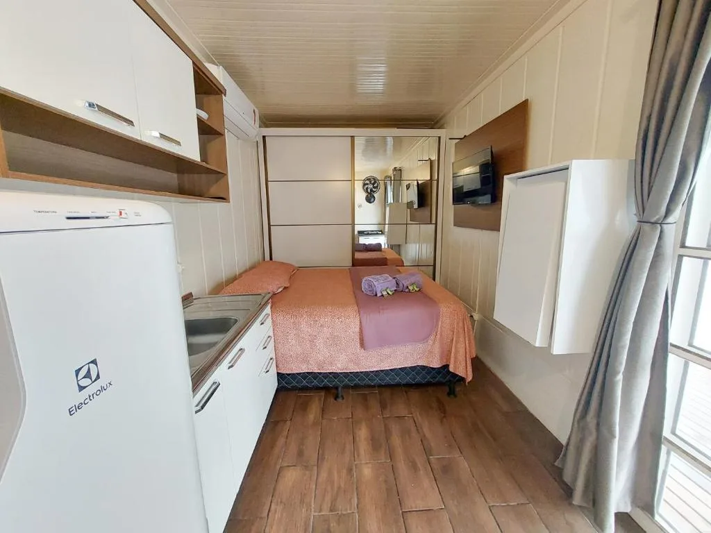 Marco Zero Containers - Próximo à Roda Gigante, Balneário Camboriú, na Rua Síria, 425 em Balneário Camboriú/SC — foto 12