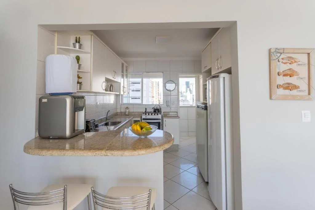 Frente Mar no Centro | 3 Quartos + 2 Vagas, Balneário Camboriú, na 2114 Av. Atlântica em Balneário Camboriú/SC — foto 24