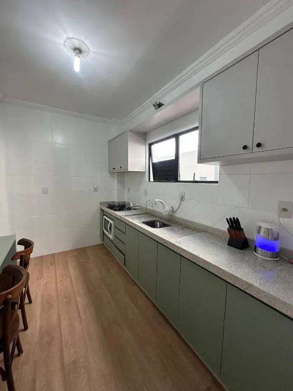 Estadia Aconchego e Madeira, Balneário Camboriú, na Rua 2500, Apto em Balneário Camboriú/SC — foto 18