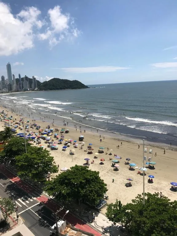 Apartamento Frente Mar, Balneário Camboriú, na Avenida Atlântica em Balneário Camboriú/SC