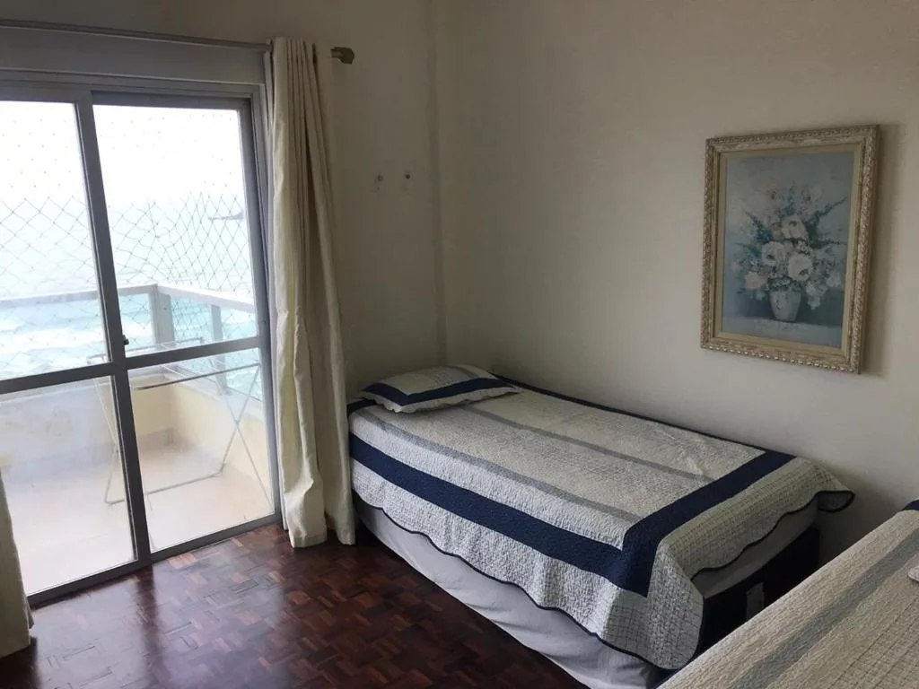 Apartamento Frente Mar, Balneário Camboriú, na Avenida Atlântica em Balneário Camboriú/SC — foto 2