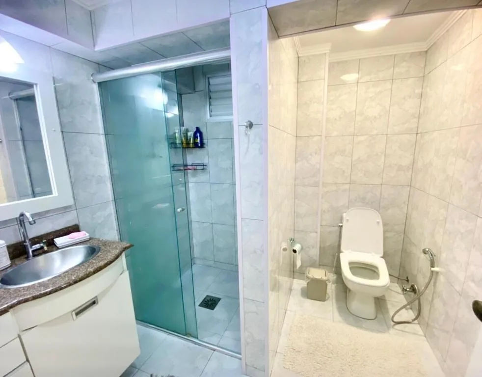 Quadra Mar, dois quartos, Balneário Camboriú, na Rua 2700, 71 - apto em Balneário Camboriú/SC — foto 8