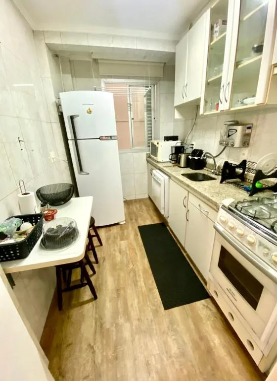 Quadra Mar, dois quartos, Balneário Camboriú, na Rua 2700, 71 - apto em Balneário Camboriú/SC — foto 14