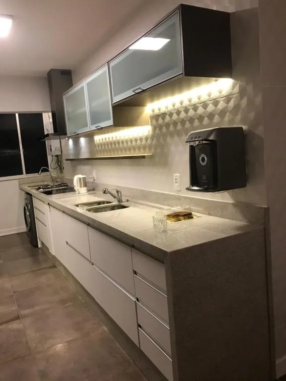 Apartamento Frente Mar, Balneário Camboriú, na Avenida Atlântica em Balneário Camboriú/SC — foto 11