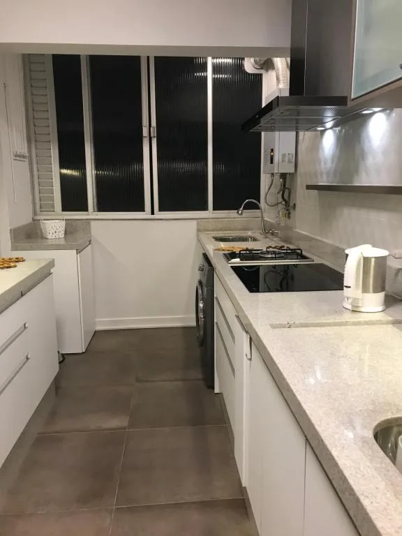 Apartamento Frente Mar, Balneário Camboriú, na Avenida Atlântica em Balneário Camboriú/SC — foto 12