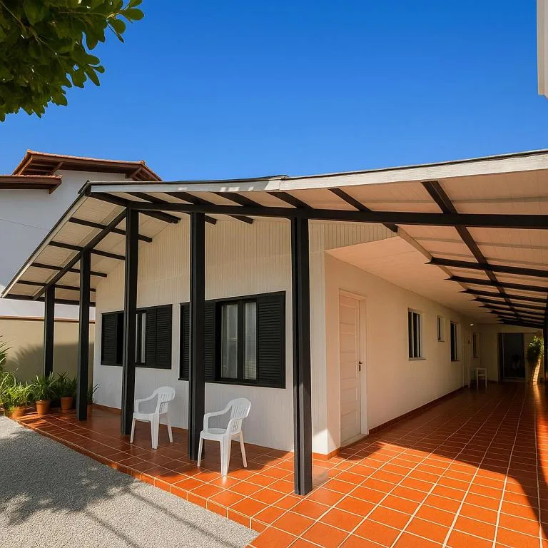 Casa Gigante para até 10 pessoas no centro em Balneário Camboriú em Santa Catarina, Balneário Camboriú, na Rua 2448, 81 casa em Balneário Camboriú/SC