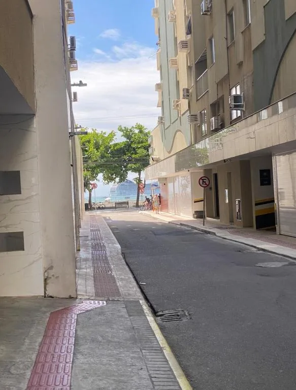 Quadra Mar, dois quartos, Balneário Camboriú, na Rua 2700, 71 - apto em Balneário Camboriú/SC — foto 18
