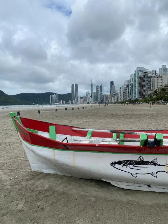 Quadra Mar, dois quartos, Balneário Camboriú, na Rua 2700, 71 - apto em Balneário Camboriú/SC — foto 19