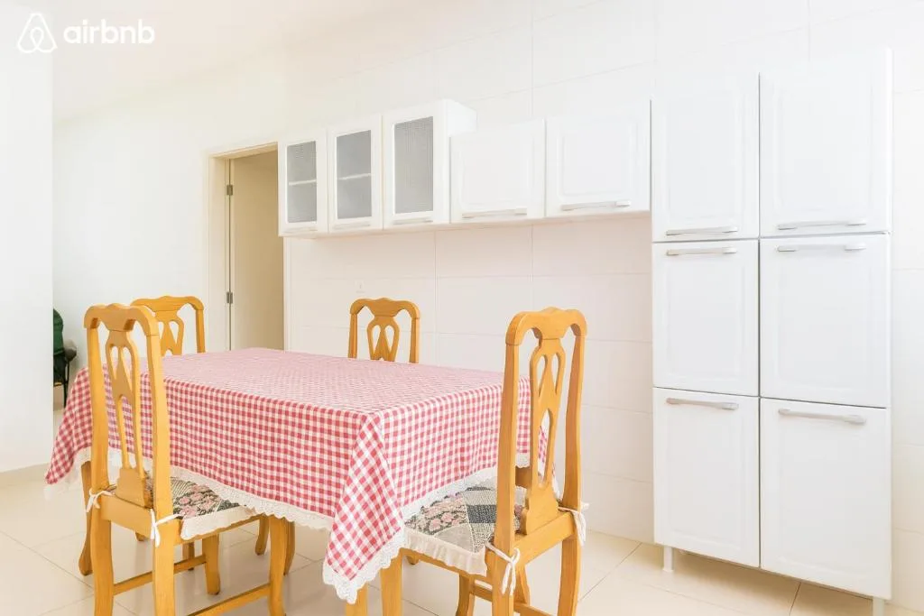 Casa Gigante para até 10 pessoas no centro em Balneário Camboriú em Santa Catarina, Balneário Camboriú, na Rua 2448, 81 casa em Balneário Camboriú/SC — foto 10