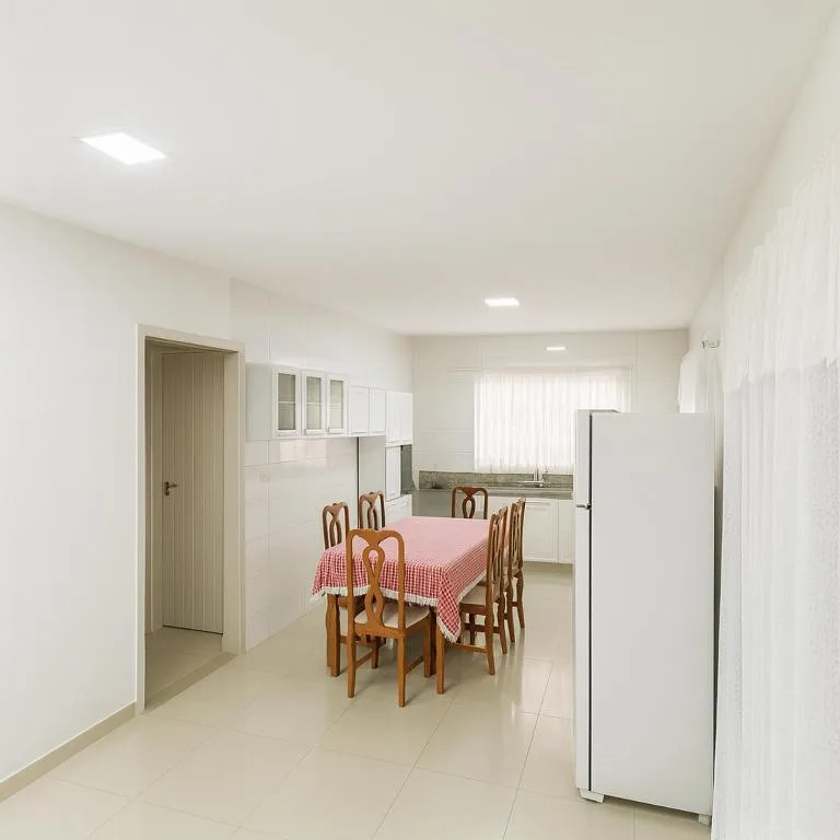 Casa Gigante para até 10 pessoas no centro em Balneário Camboriú em Santa Catarina, Balneário Camboriú, na Rua 2448, 81 casa em Balneário Camboriú/SC — foto 11